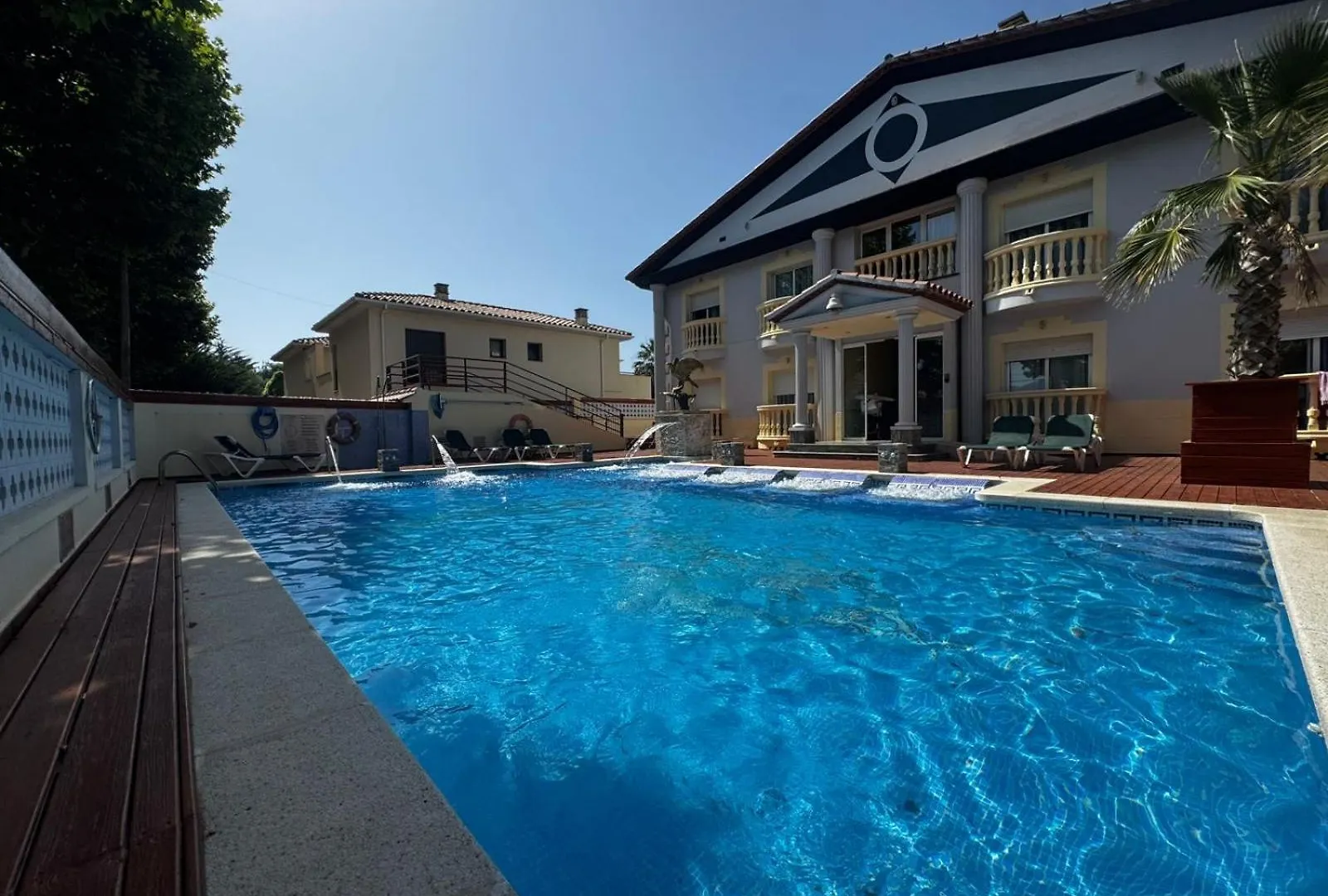 Hotel Portofino Эмпуриабрава
