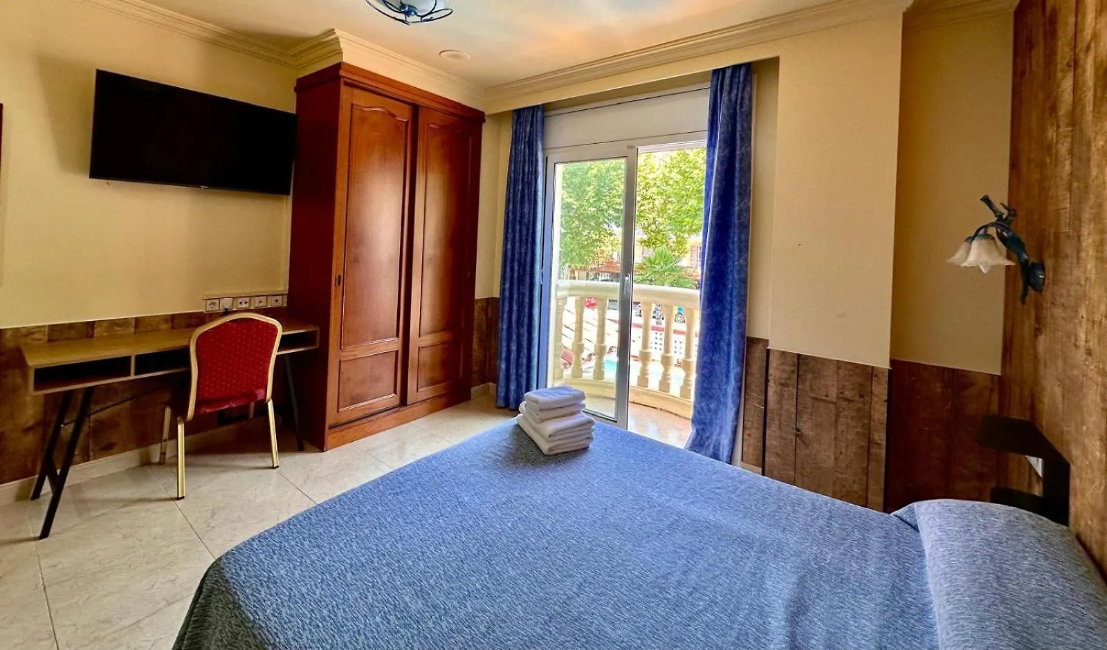 Hotel Portofino Эмпуриабрава 3*,