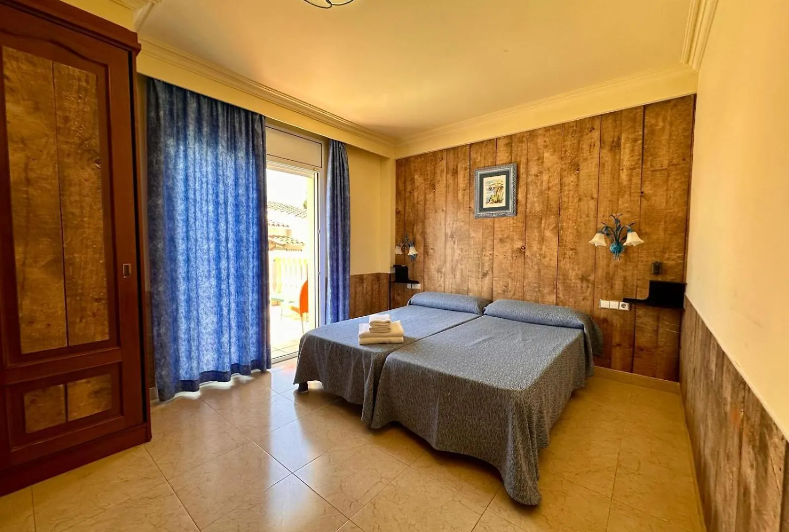 Hotel Portofino Эмпуриабрава 3*,