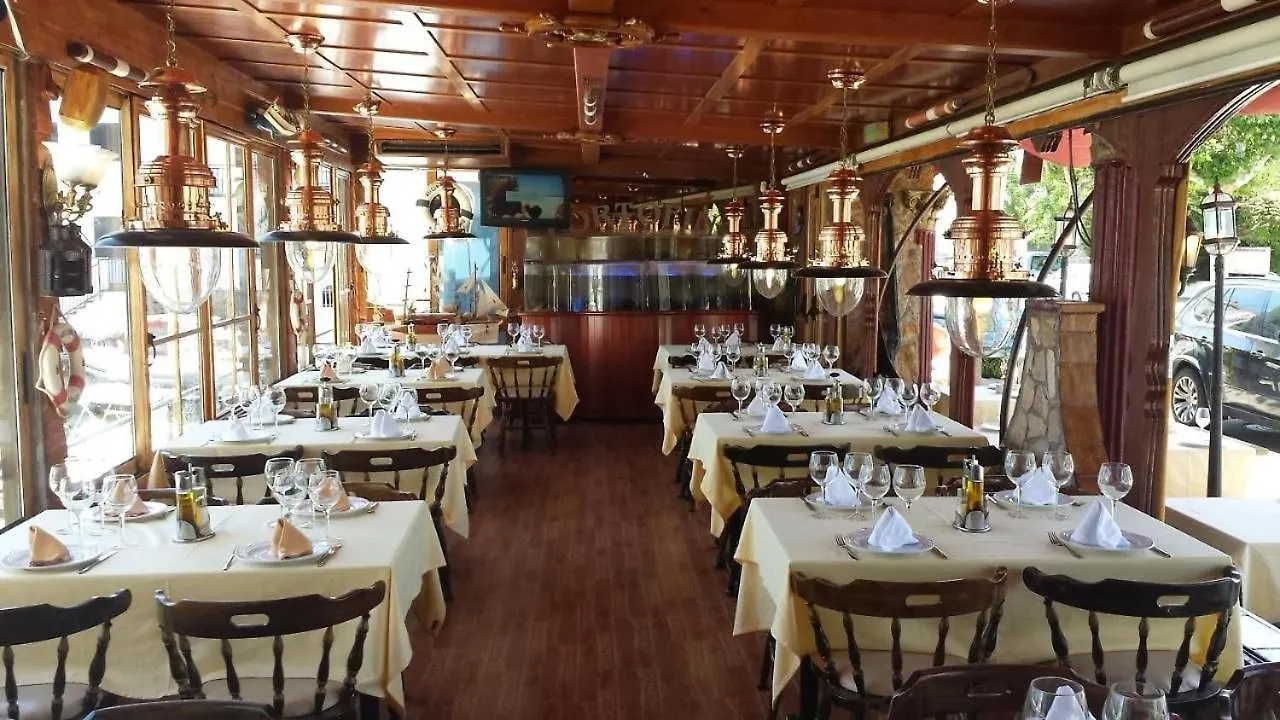 Hotel Portofino Эмпуриабрава