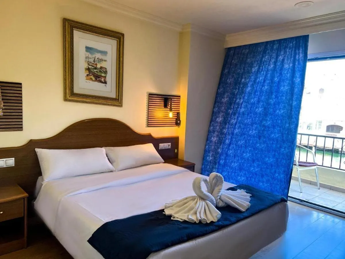 اتصالات Hotel Portofino 
